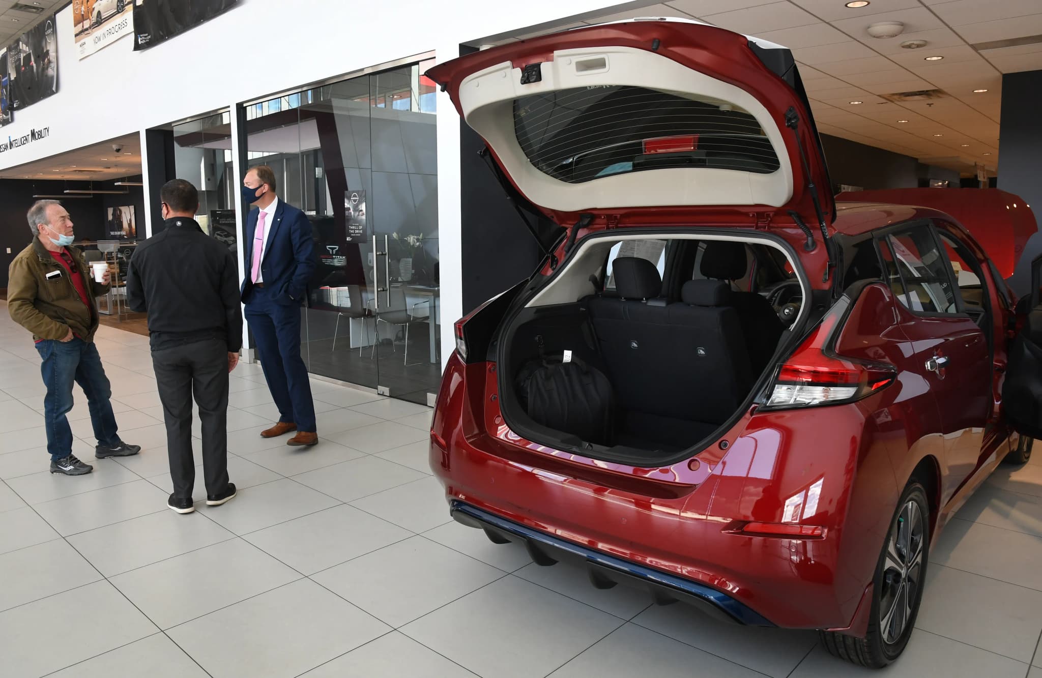 Colorado Car Sales Plummet After Loss of Electric Vehicle Subsidies