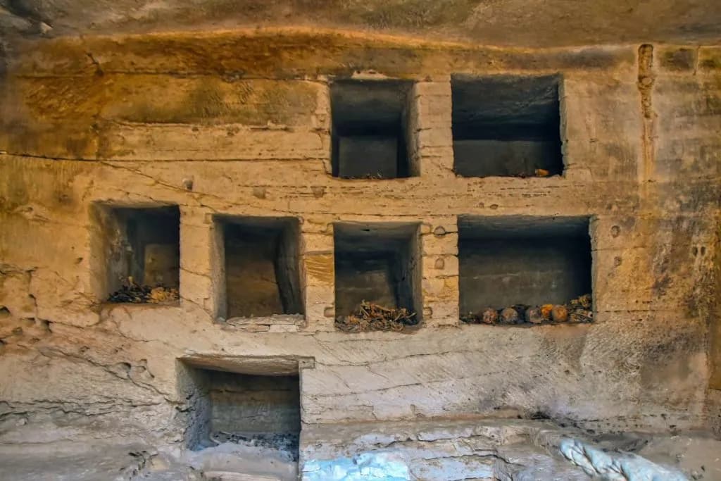 Egypt Unveils Fourth-Century City in Dakhla Oasis