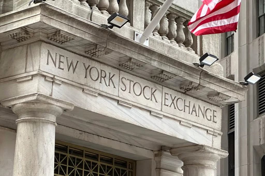 U.S. Inflation Hits 3.7%, Sending AI Stocks and Bond Yields Lower