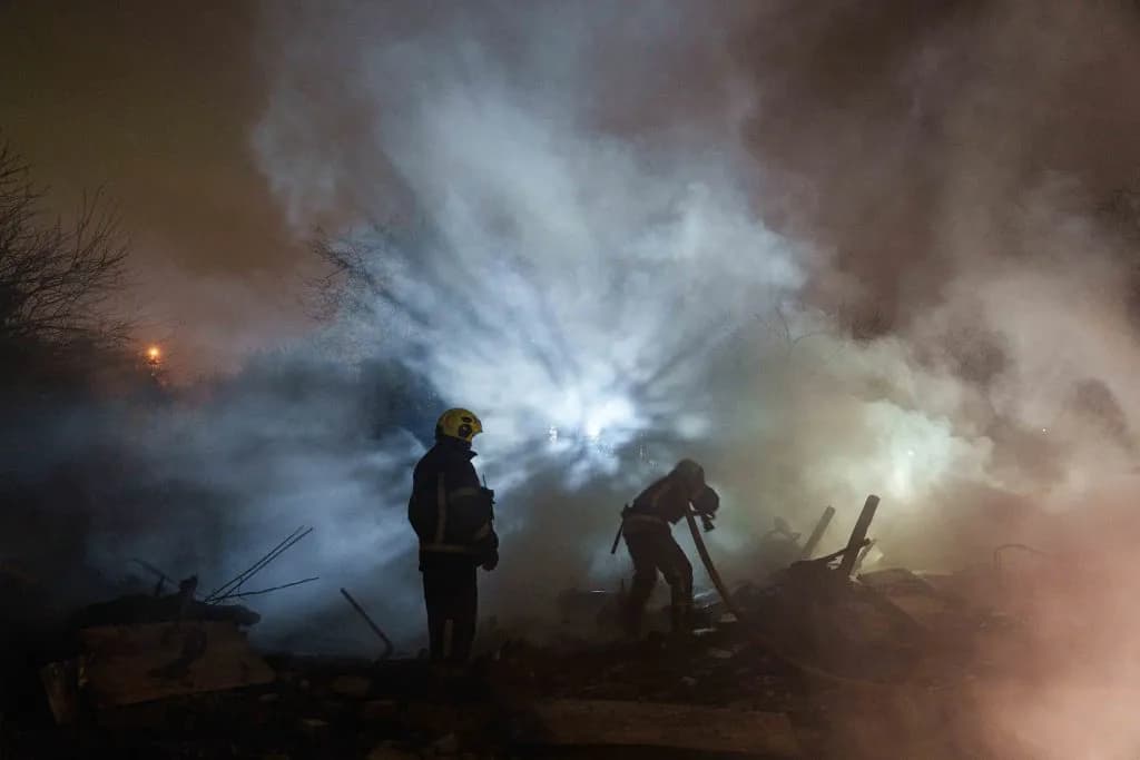 Russia Hits Kyiv With 21 Missiles Hours After Peace Talks Resume