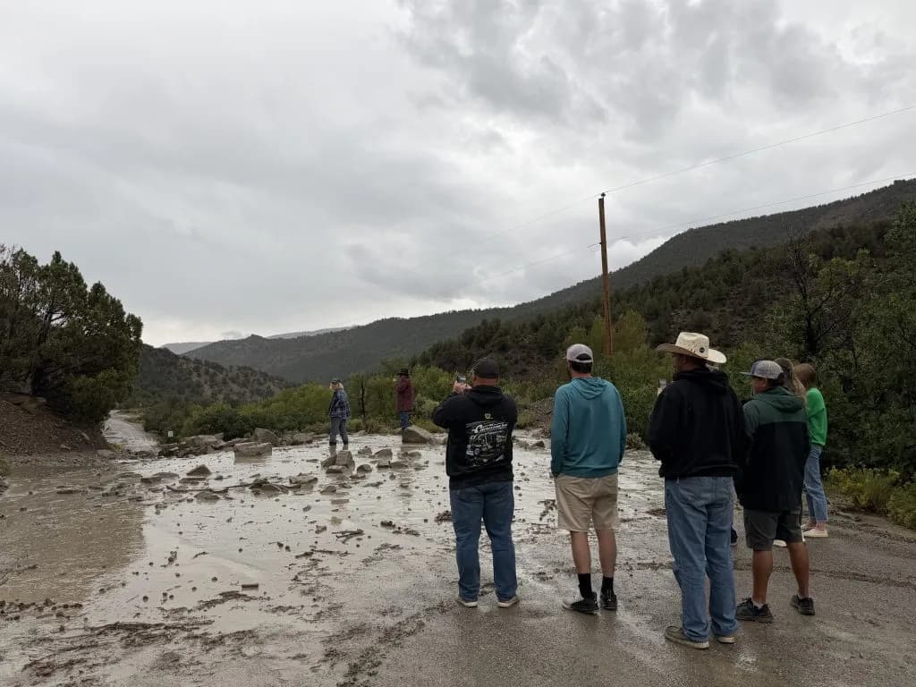 Flash Floods Bury Sweetwater Road With Five Boulder Barriers