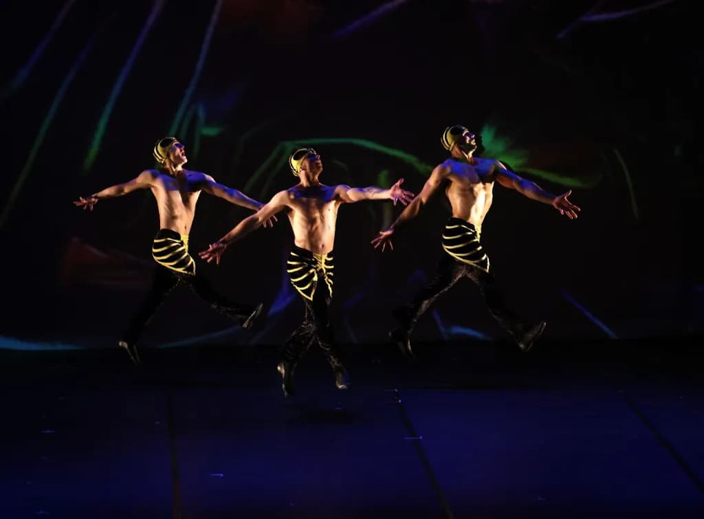 MOMIX Brings Illusionary Dance 'Botanica' to Beaver Creek's The Vilar