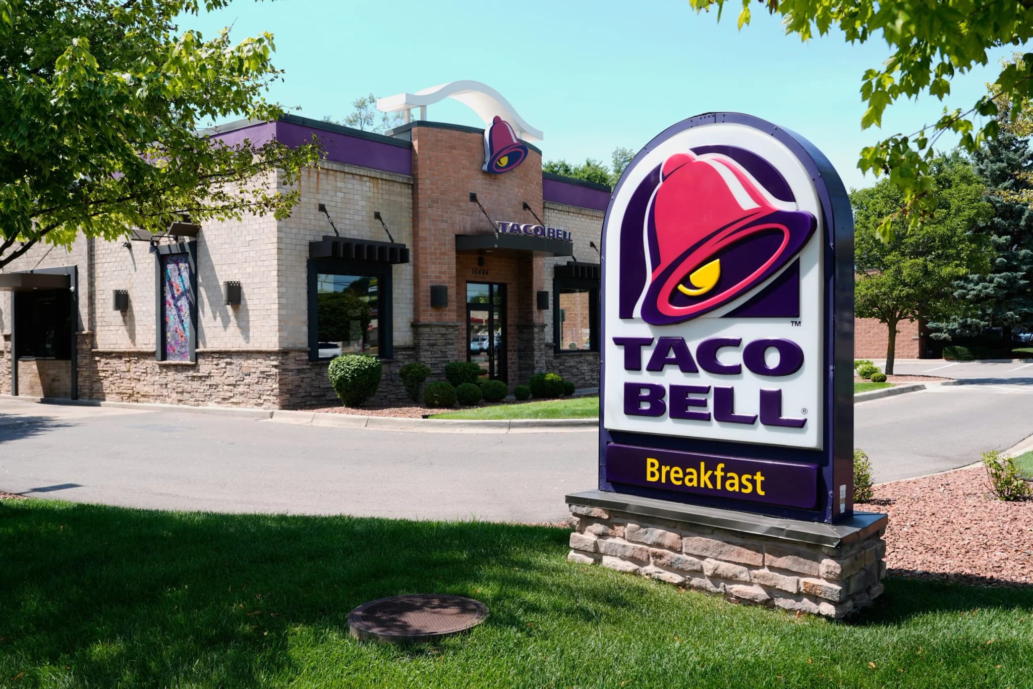 Taco Bell Lettuce Outbreak Linked to Taylor Farms Colorado Warehouse