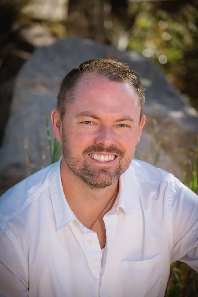 Fort Lewis Professor Speaks Out Against ICE Agents Wearing Masks