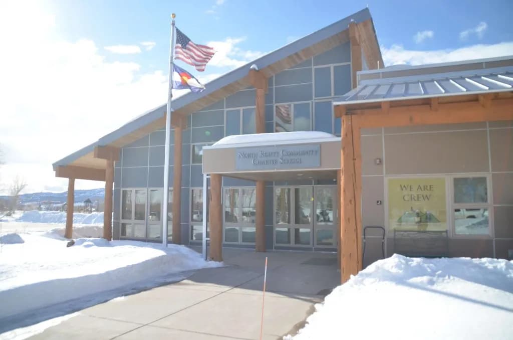 Steamboat District Staffing Crisis Forces North Routt Families to Pack Lunches