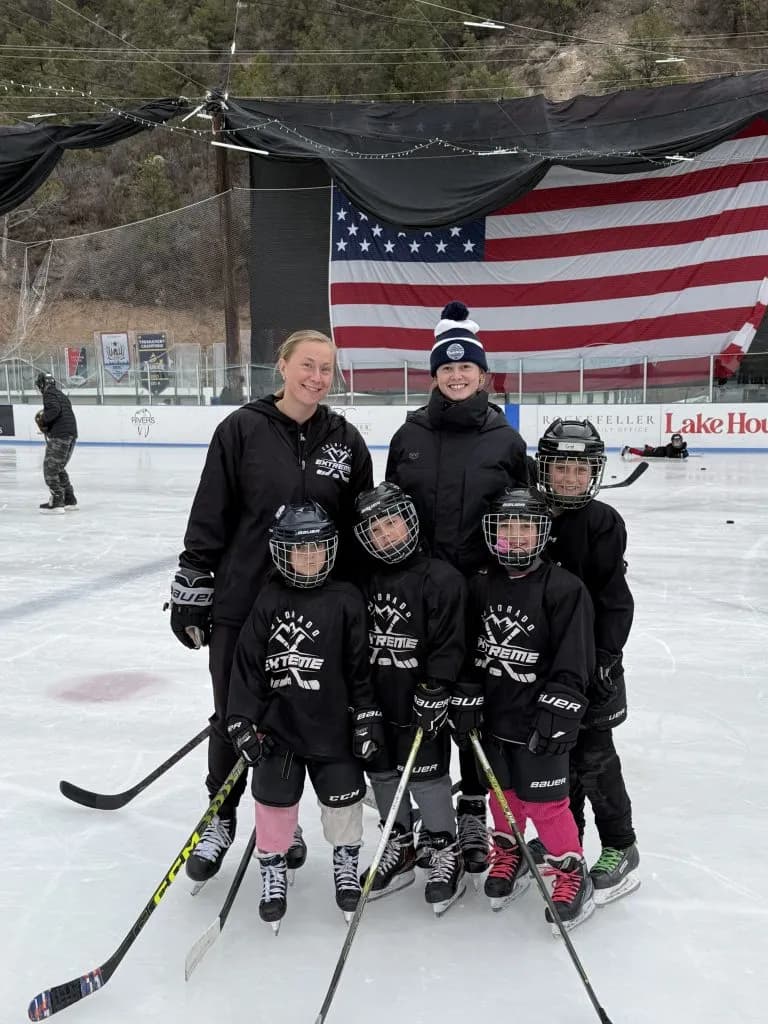Carbondale Hosts First World Girls Hockey Weekend Event