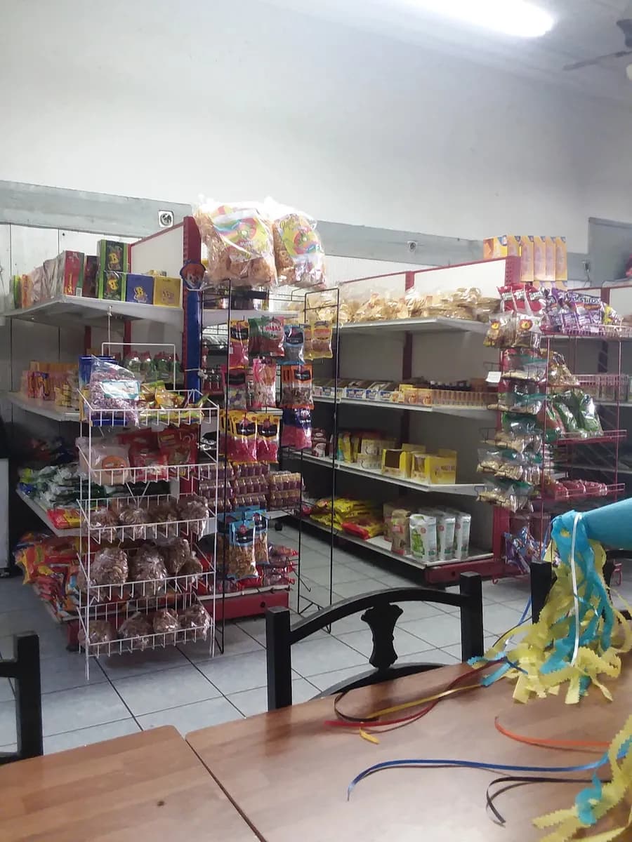 Primitos Bakery