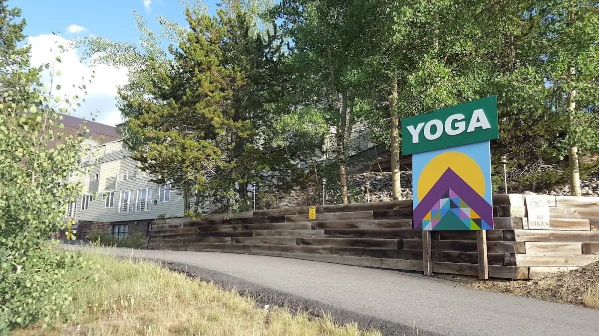 Mountain Moon Yoga