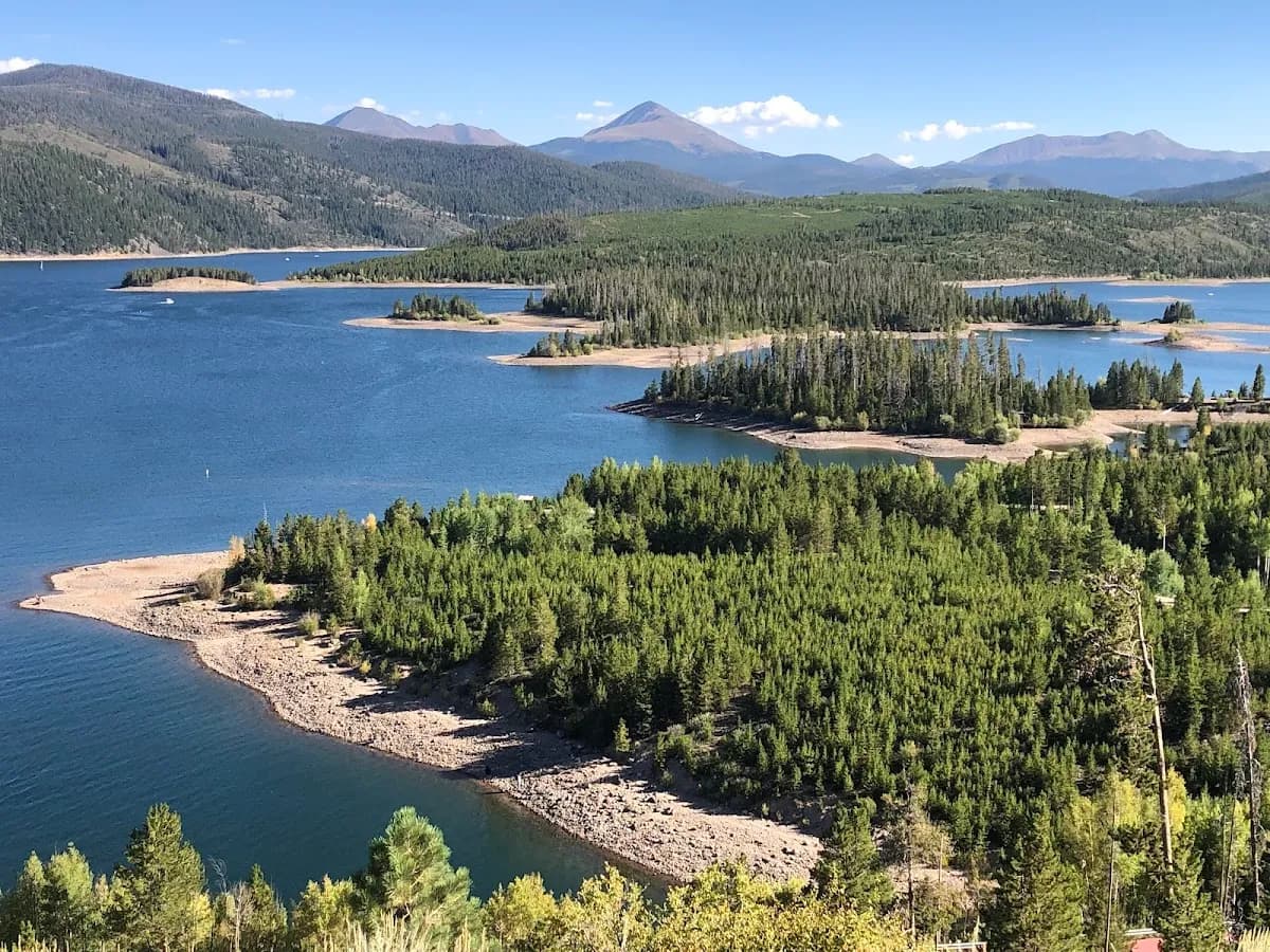 Mountain Views-Across from River Walk Trail-Pet-friendly