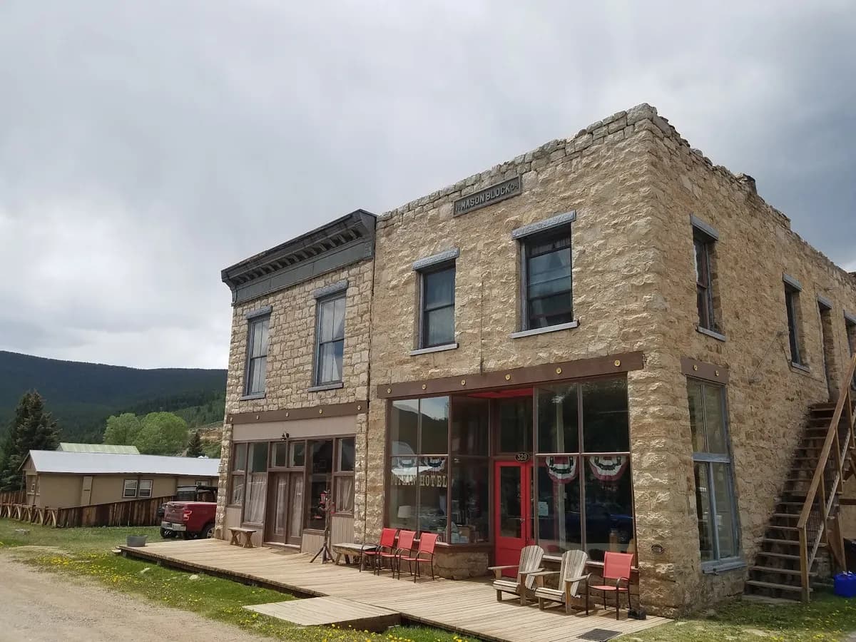 Pitkin Hotel