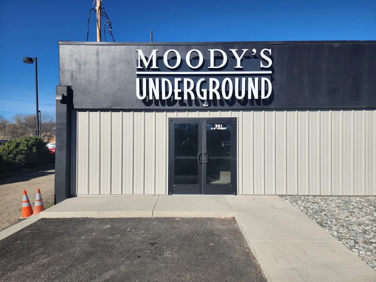 Moody's Underground photo 3