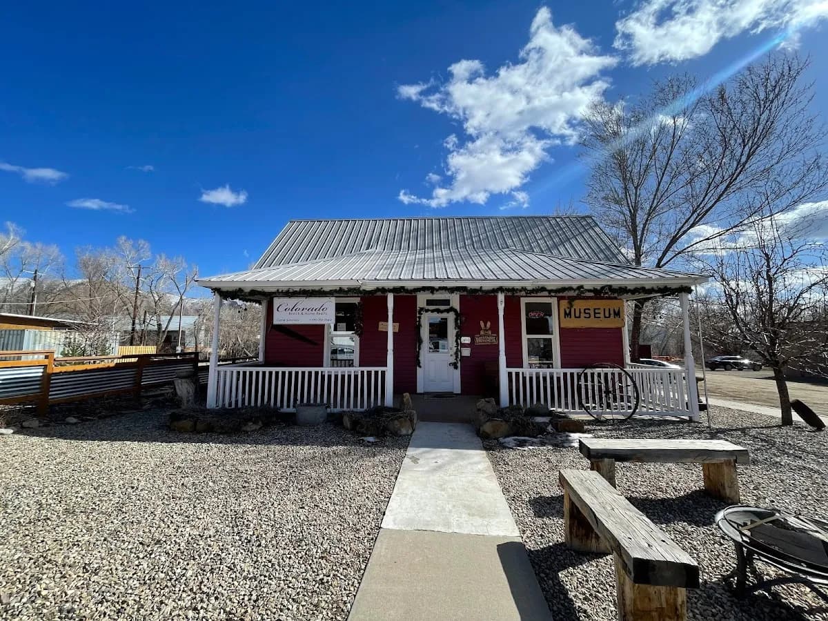 Kia Baikie -Colorado Ranch & Home Realty