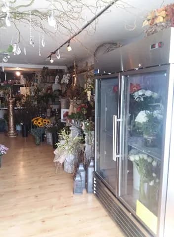 Mora's Floral Design Studio