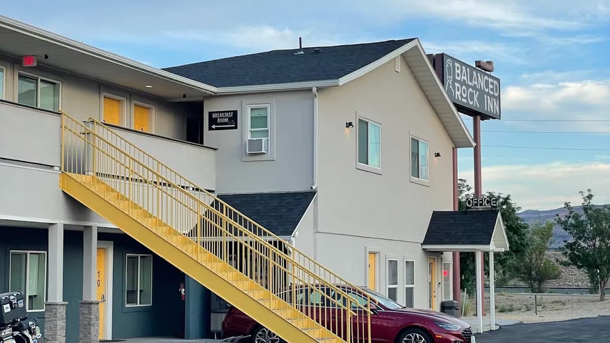 Balanced Rock Inn