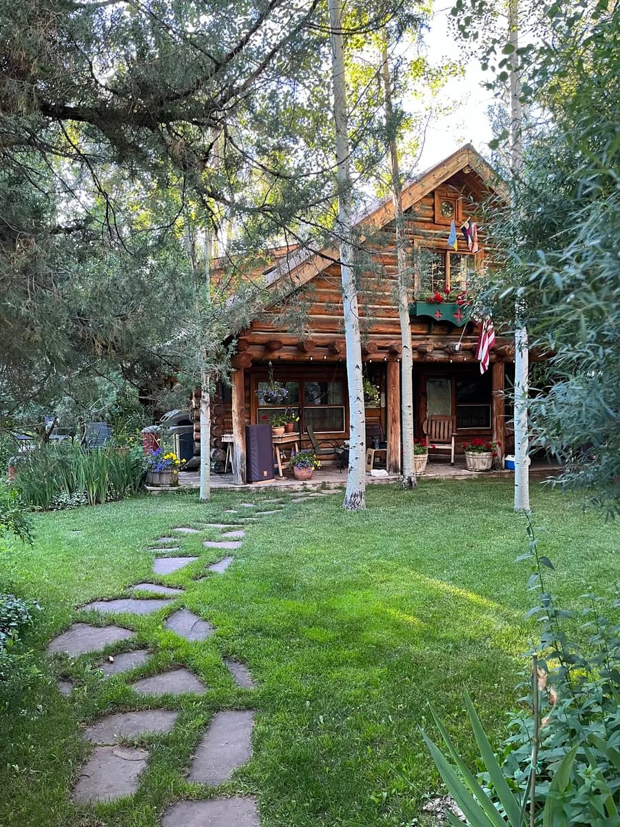 Redstone Cliffs Lodge