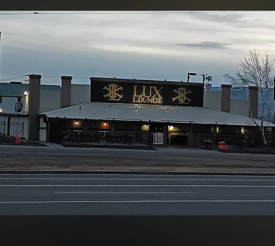 Lux Ultra Lounge