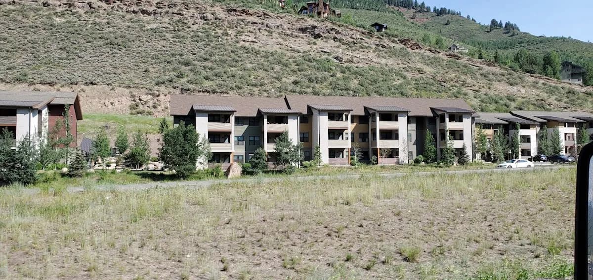 Peaceful Mountain Getaway