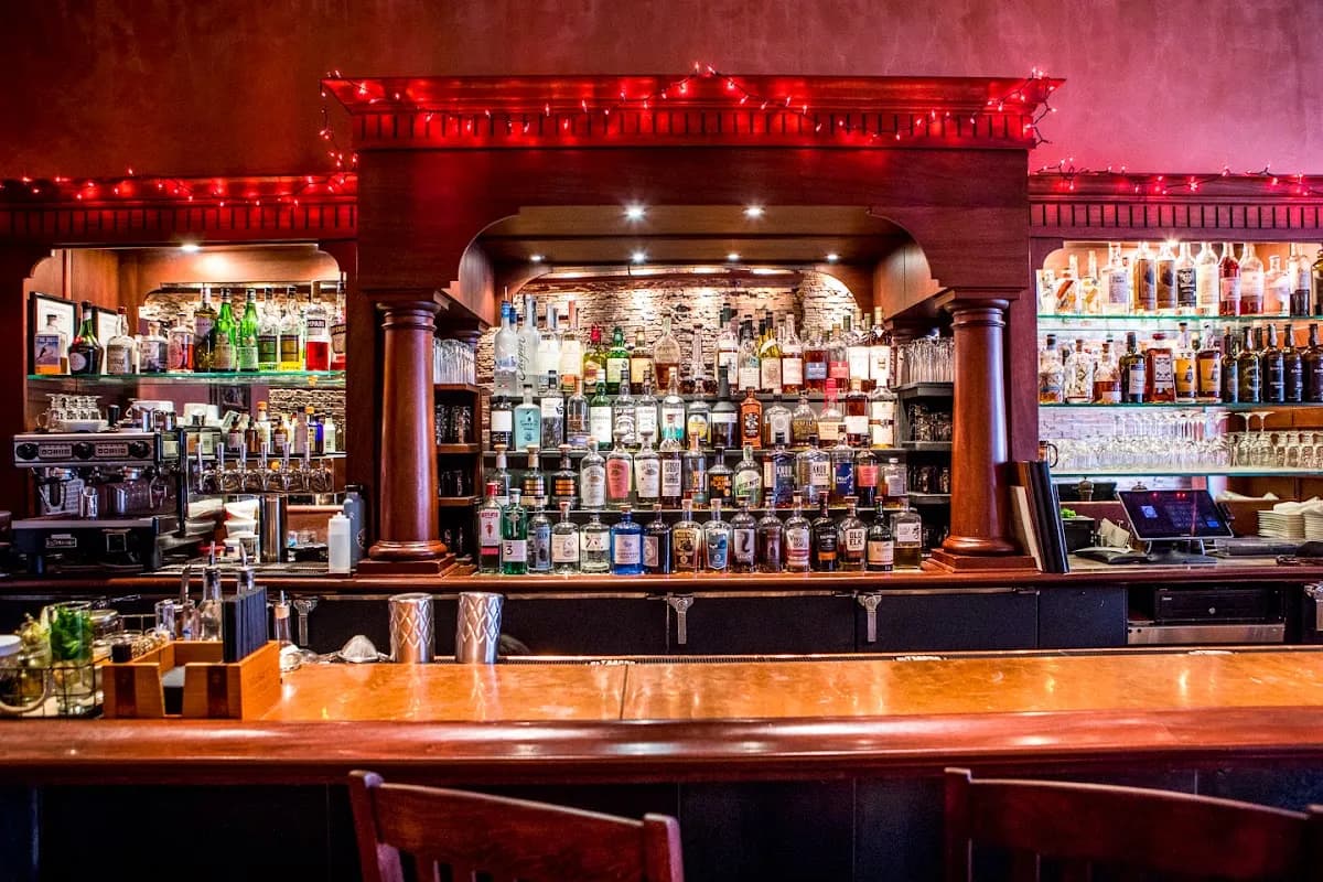 Eolus Bar & Dining