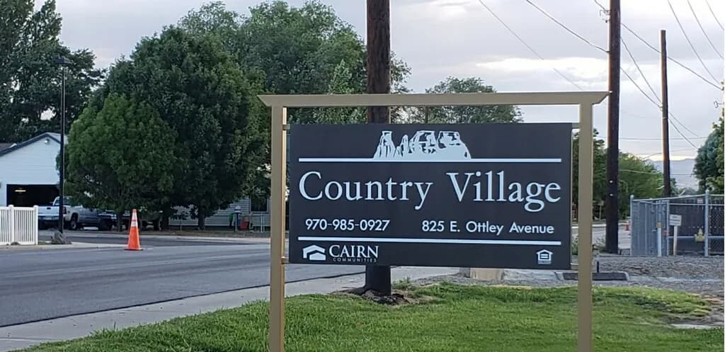 Country Village photo 2