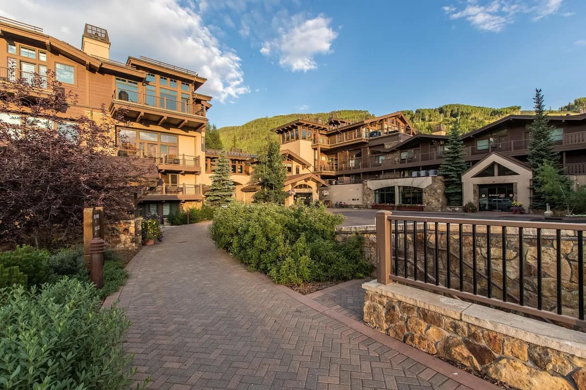 Manor Vail Lodge photo 1