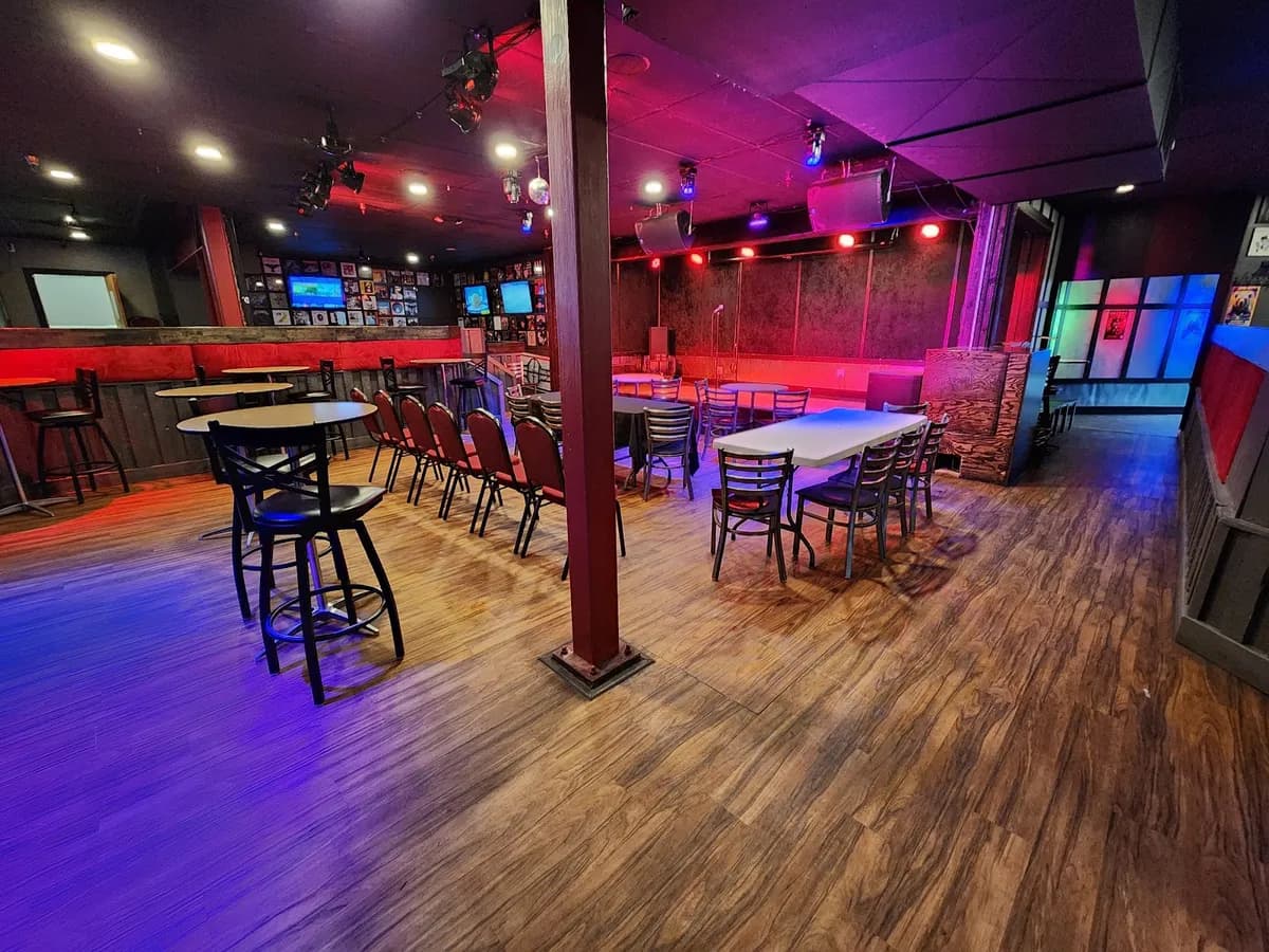Devil's Craft - Kitchen | Bar | Stage photo 1