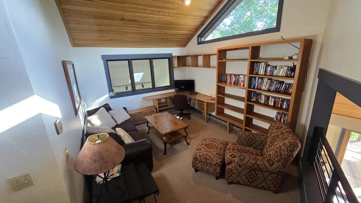 The Elevated Lodge photo 2