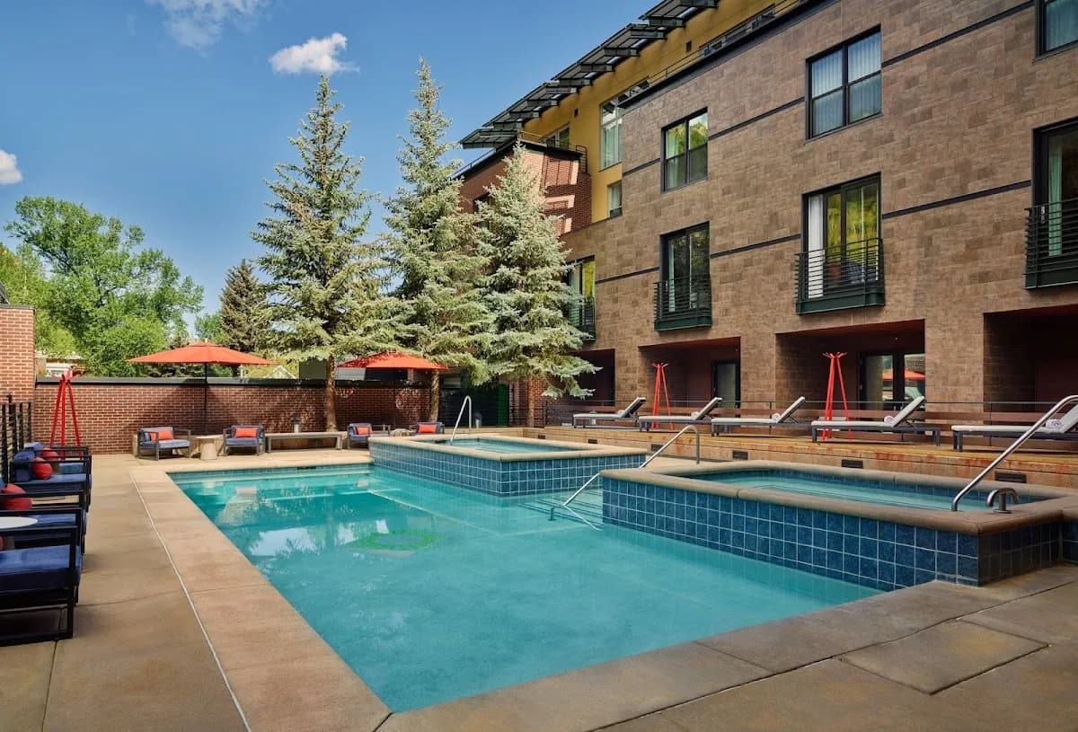 Limelight Aspen photo 1