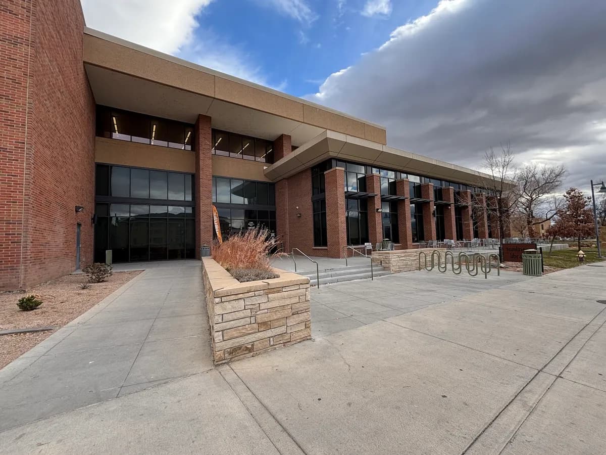 Tomlinson Library photo 1