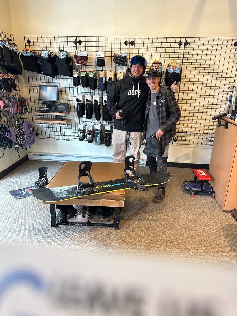 Charter Sports Ski, Snowboard & Bike Rentals - Taylor's Crossing
