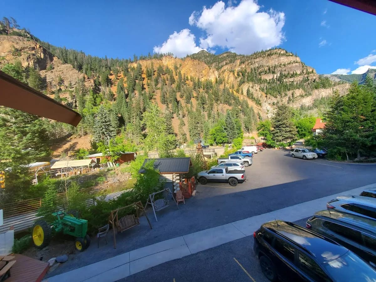 Hot Springs Inn