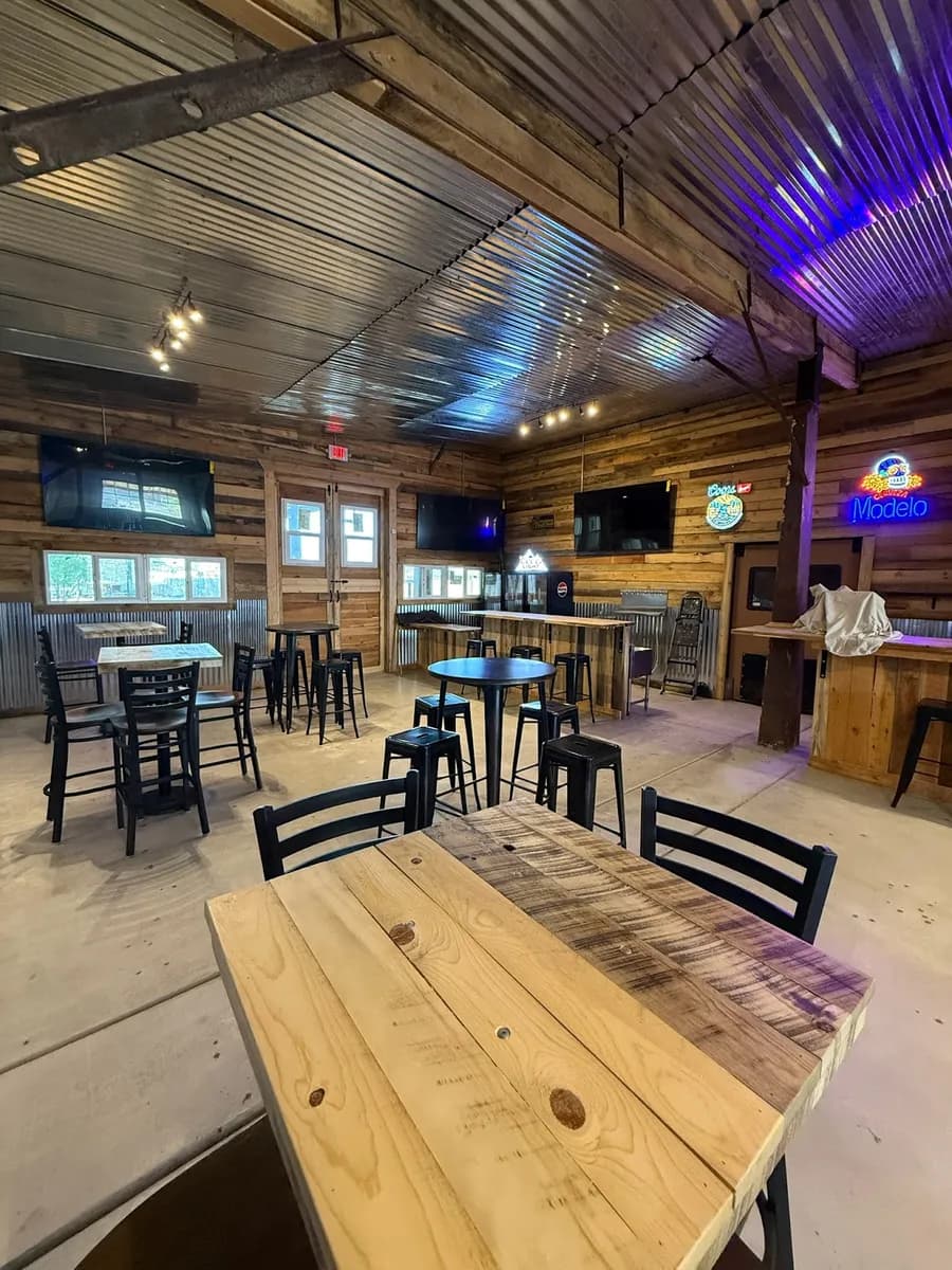 Delta Roadhouse photo 1