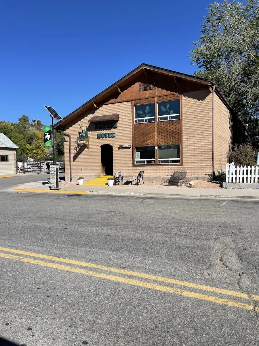 The Alpine Motel