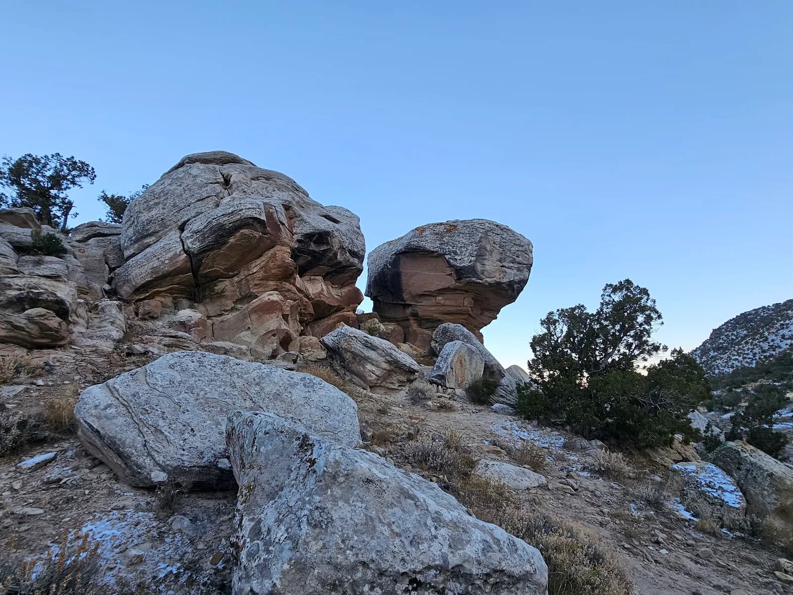 White Rocks Trail