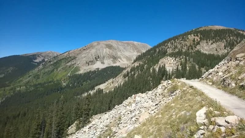 FS 839 Alpine Tunnel 4x4 Road