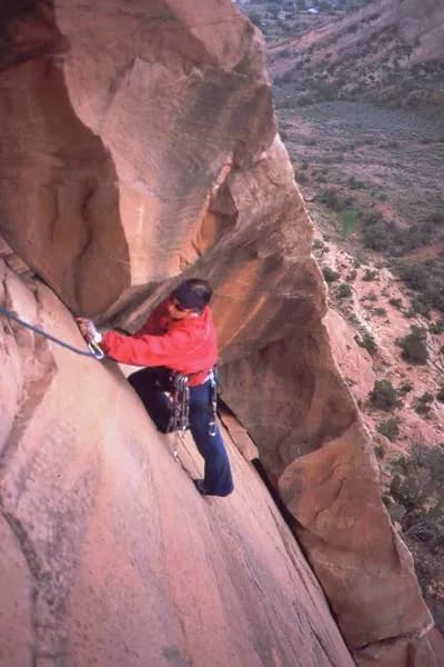 Luhr's Route aka Right Dihedral