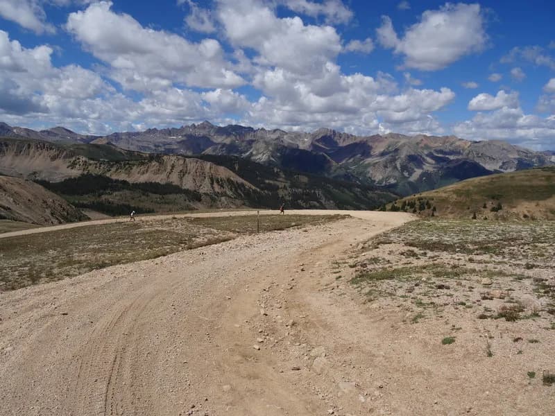 Taylor Pass Divide Road