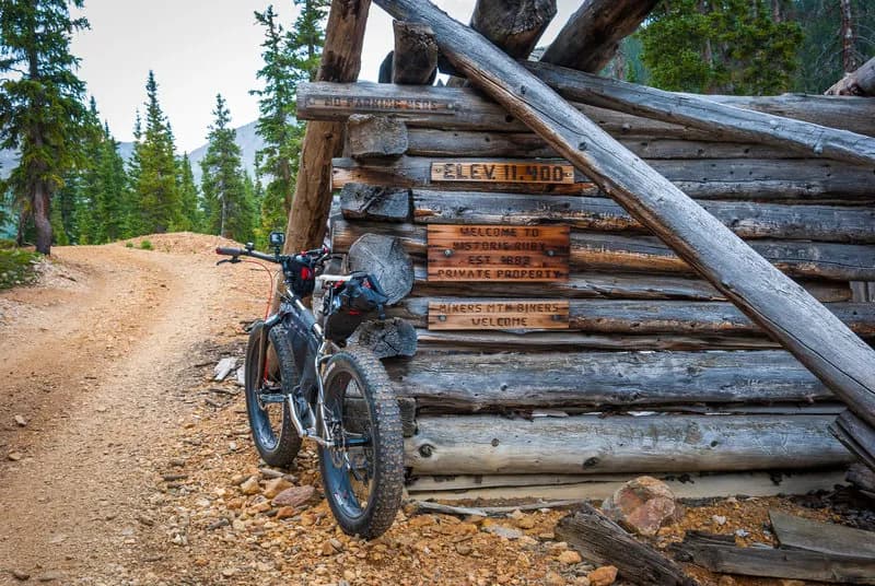 Lincoln Creek Road to Ruby Ghost Town