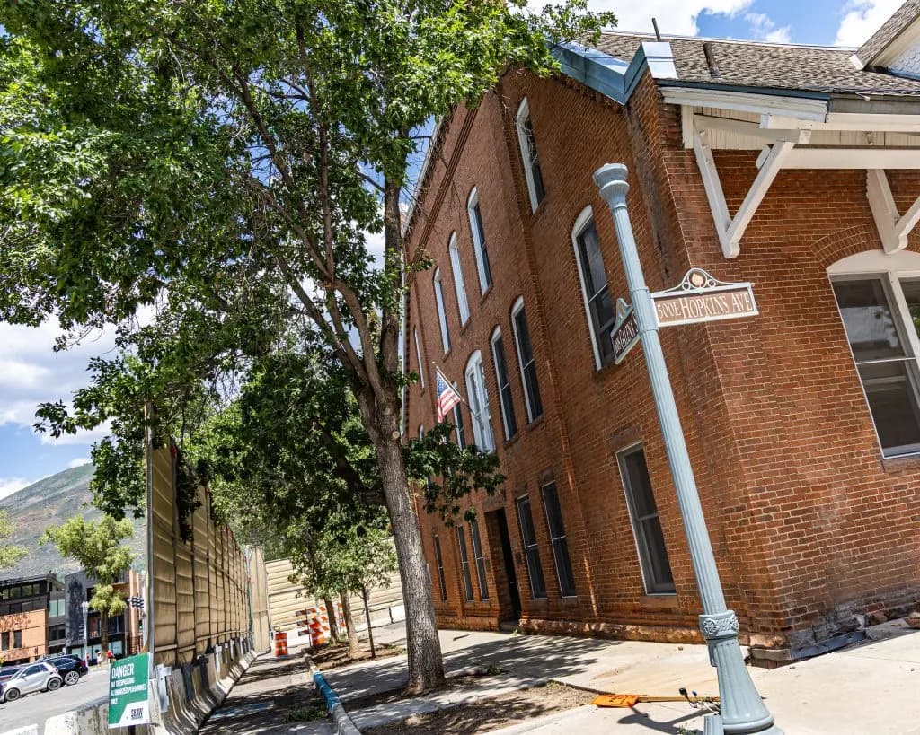 Aspen Council Approves Compromise for Armory Hall Timber Columns