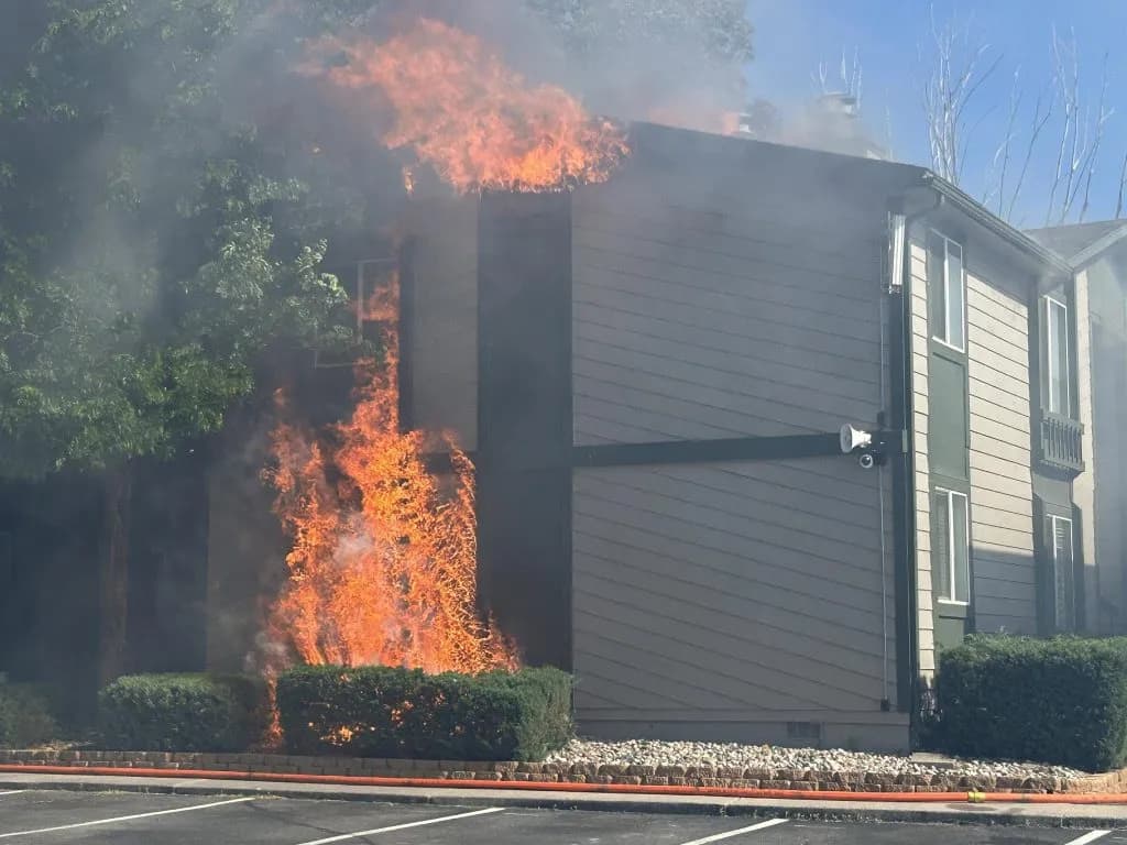 Willow Fire Burns 10 Acres, Destroys Apartments in Rifle
