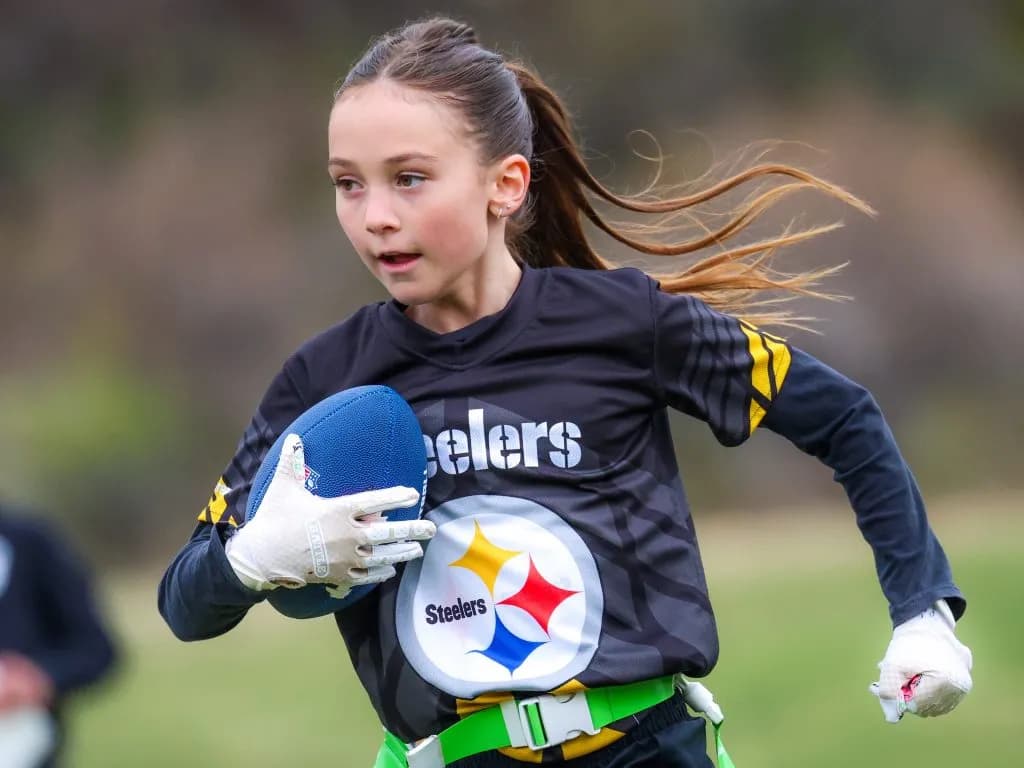 Glenwood Springs Hosts First All Girls Flag Football Game