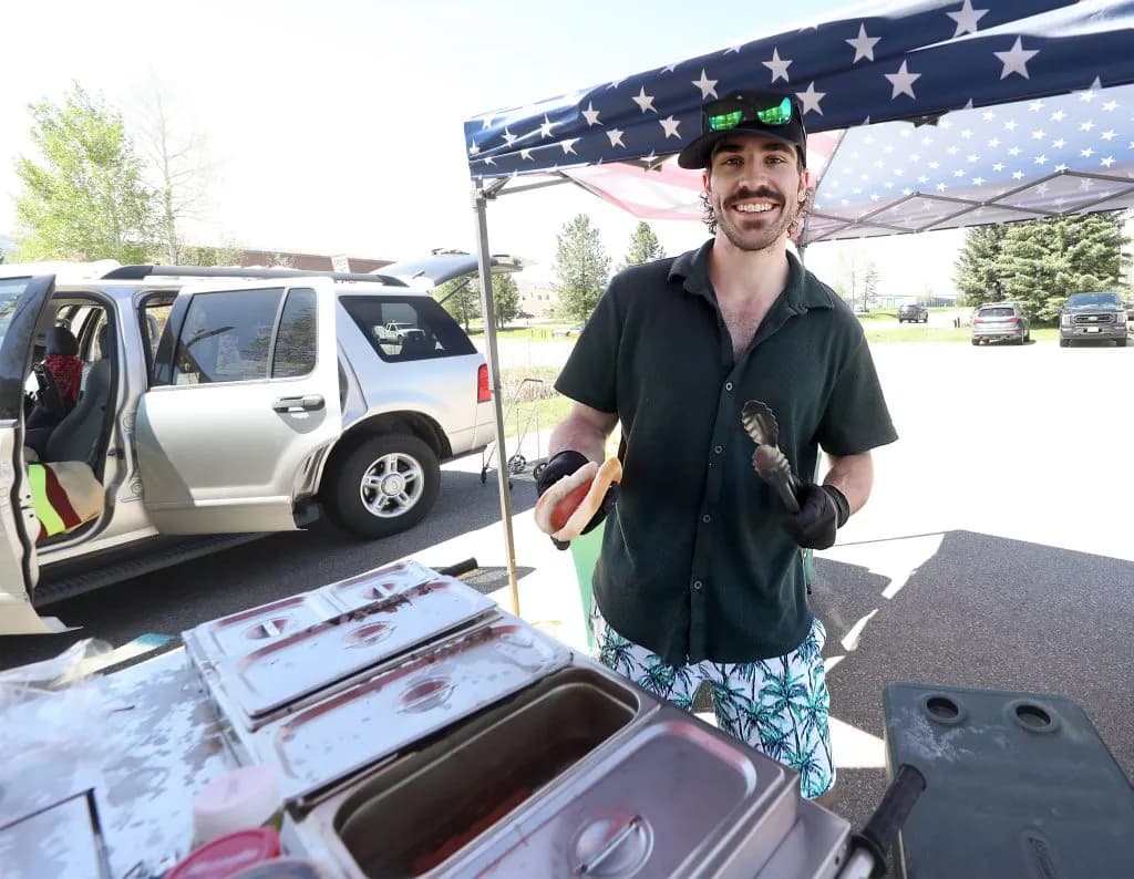 ScottDogs Launches Mobile Hot Cart in Steamboat Springs