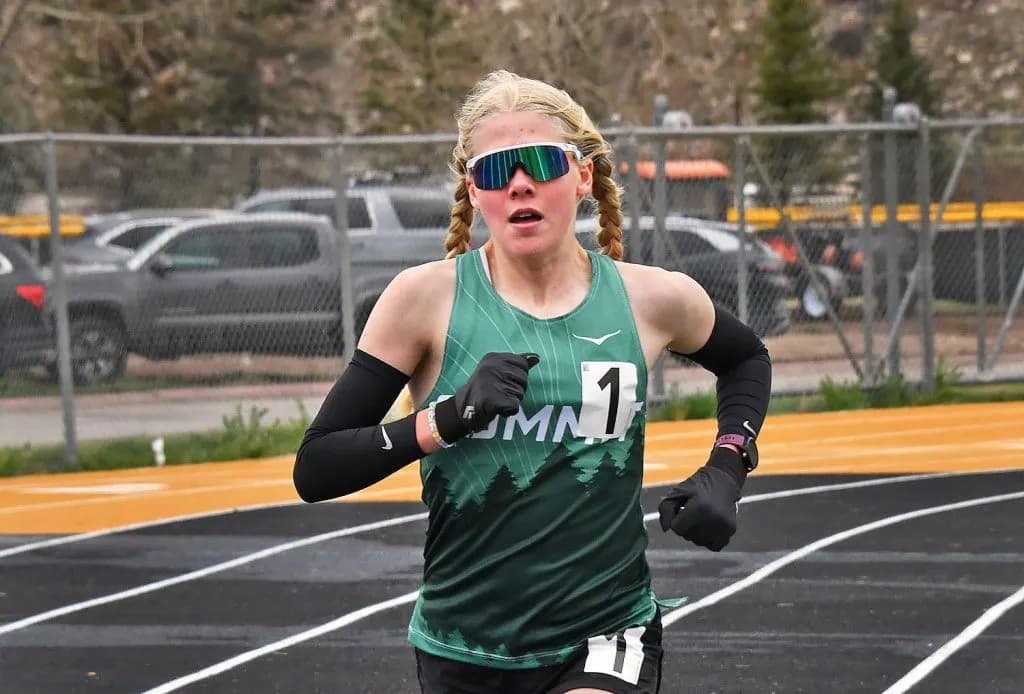 Summit Freshman Kayla Broecker Excels in Skiing and Distance Running