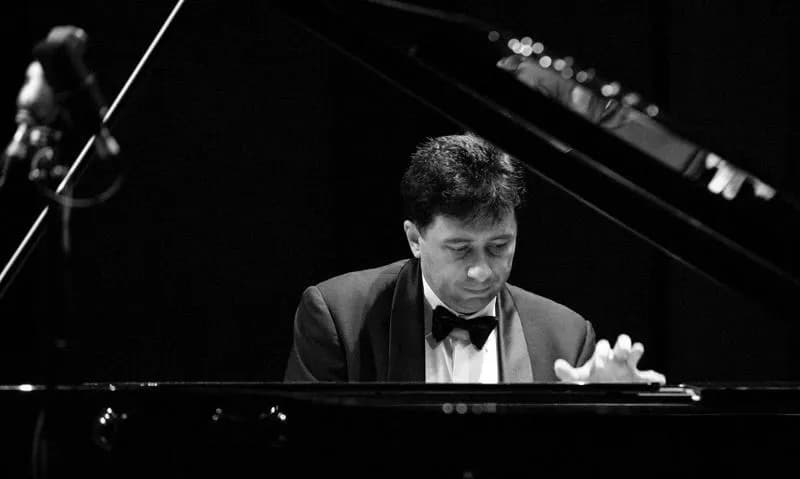 Ukrainian Pianist Dmytro Vynogradov Brings Free Concerts to EagleVail and Beaver Creek