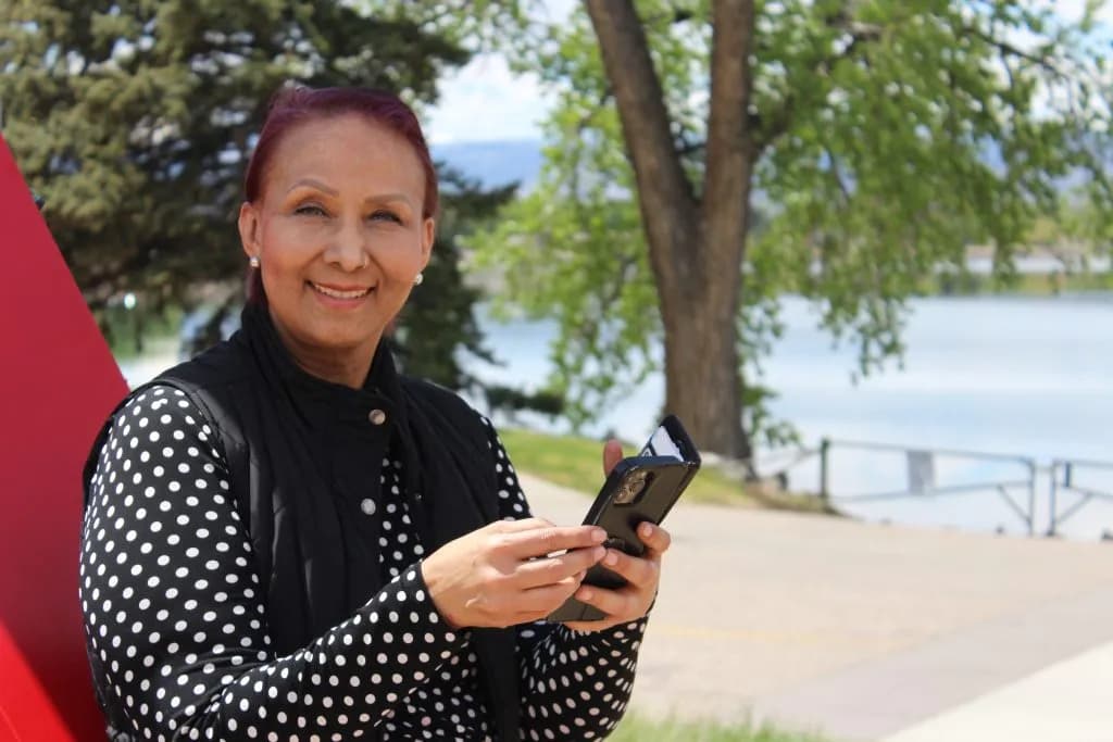 Loveland Woman Uses Journaling to Survive Metastatic Breast Cancer