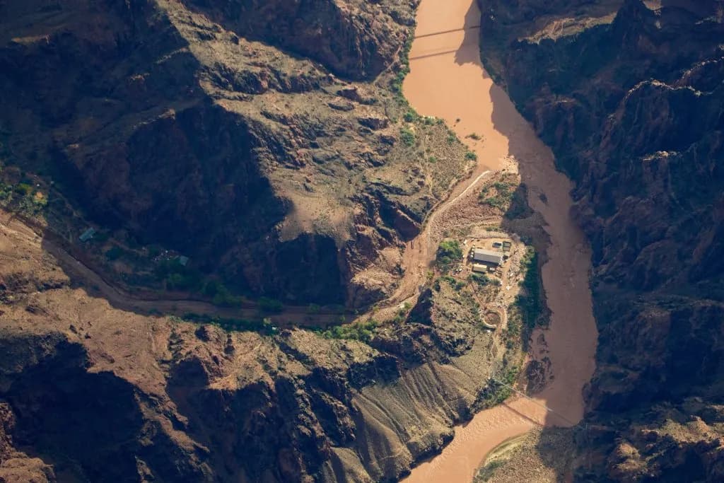 Grand Canyon Flash Flood Leaves Three Texas Hikers Missing