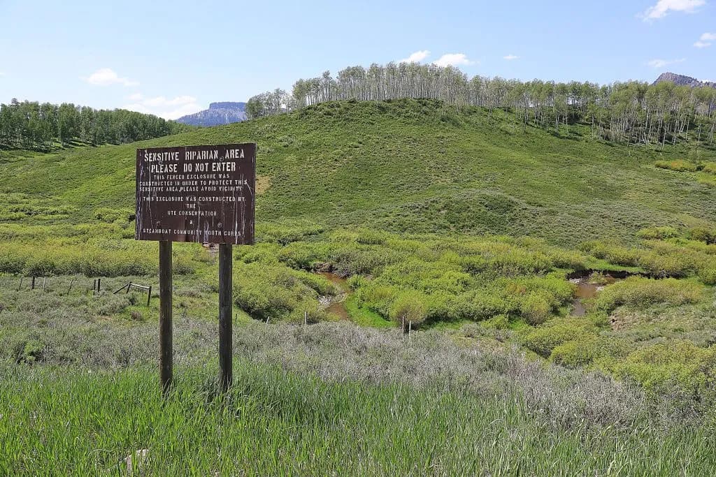 Senators Bennet, Hickenlooper and Rep Neguse Block Hayden Oil Lease