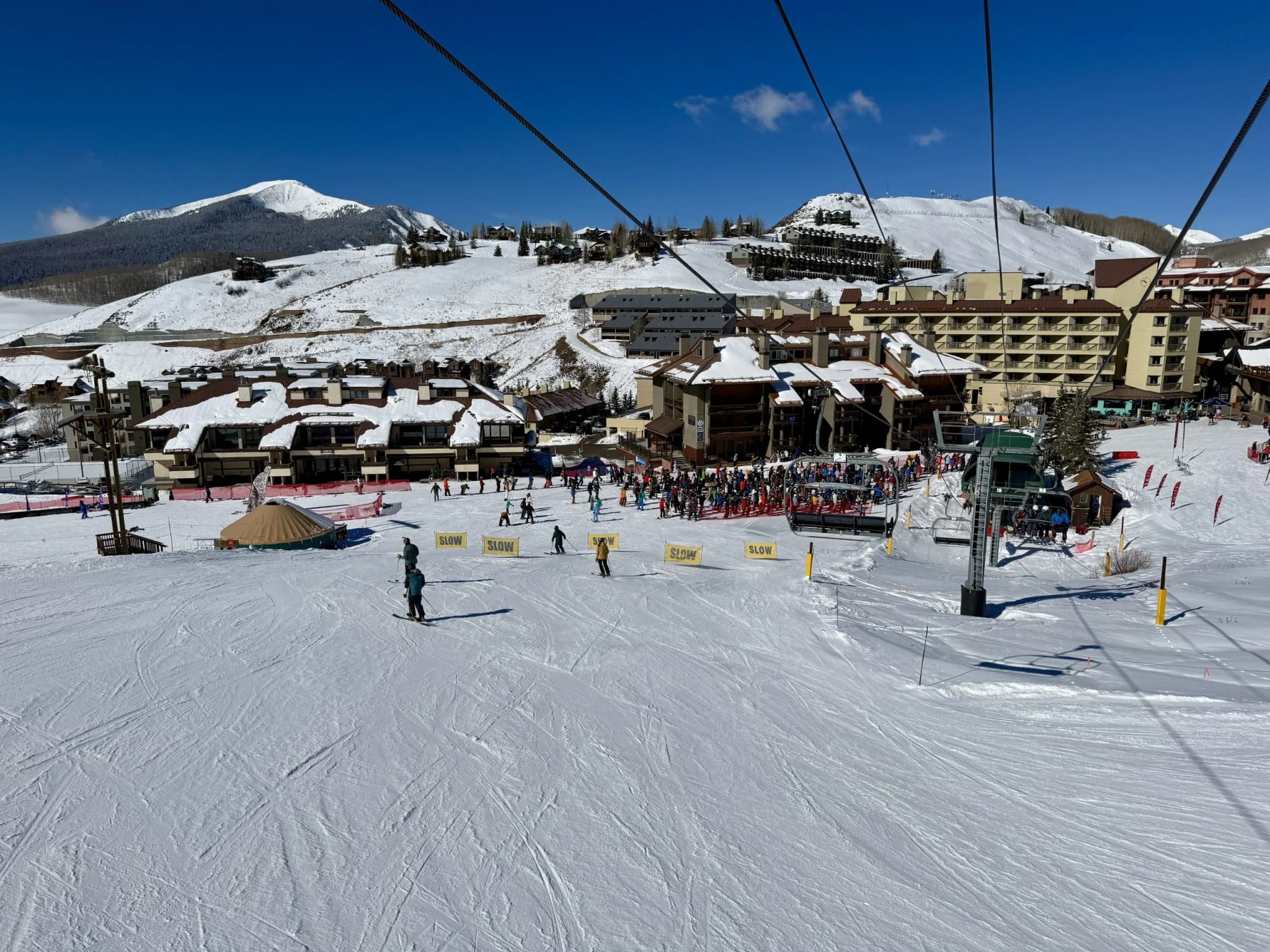 Colorado Ski Industry Faces Challenges Amid Low Snowfall