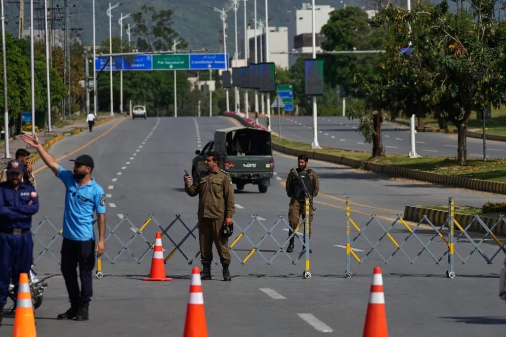 US Extends Ceasefire with Iran at Pakistan's Request