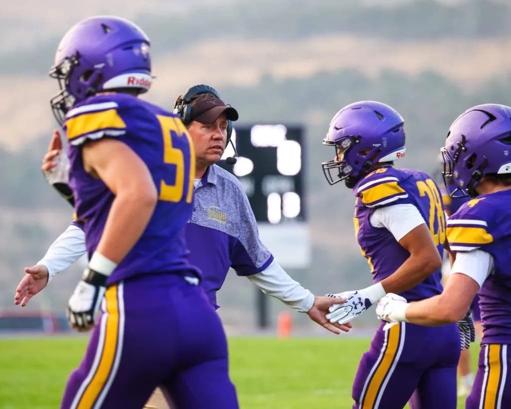 Basalt and Aspen High Schools Kick Off New Football Seasons
