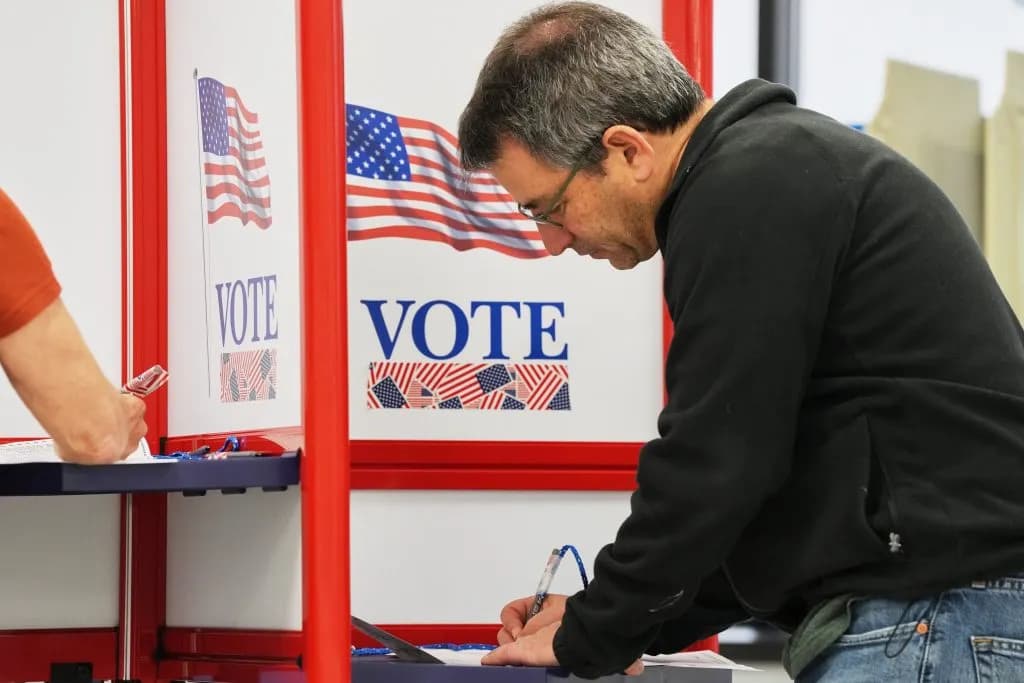 Virginia Early Voters Split Over Trump Agenda and Cost of Living